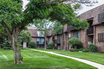 Lush Landscaping at Knottingham Apartments, Clinton Township, MI